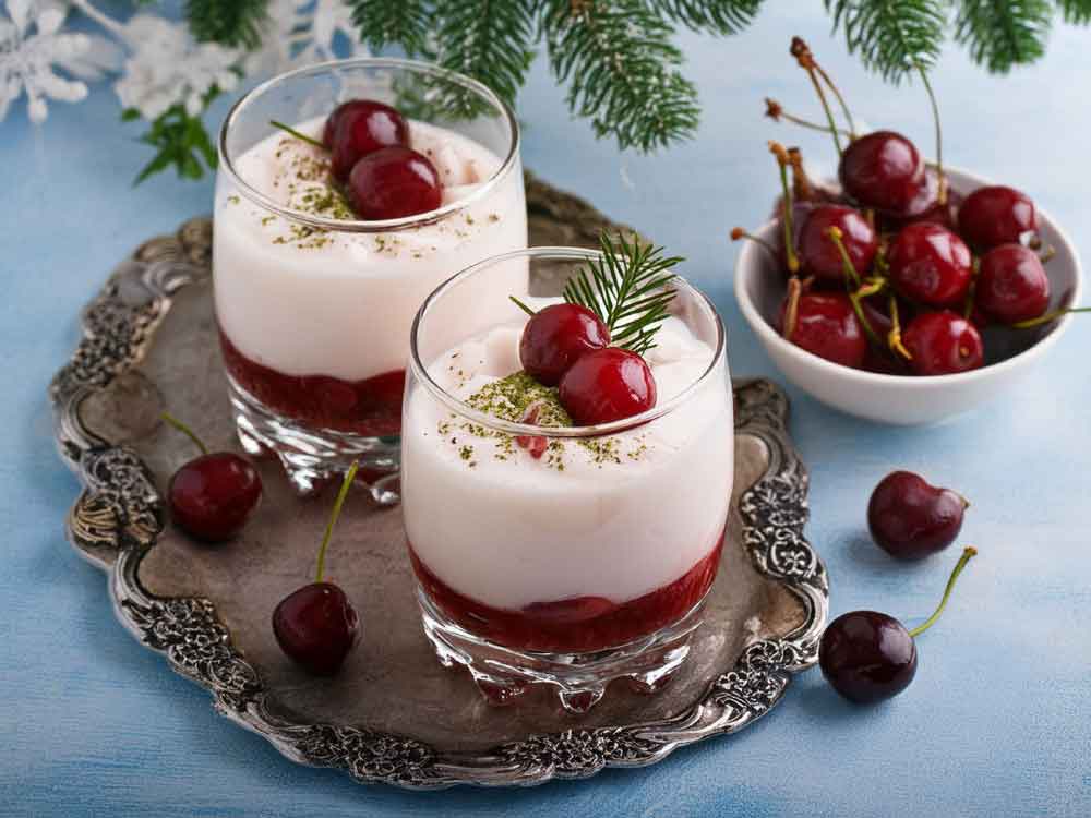 Ekşi Kremalı Vişneli Kokteyl Tarifi